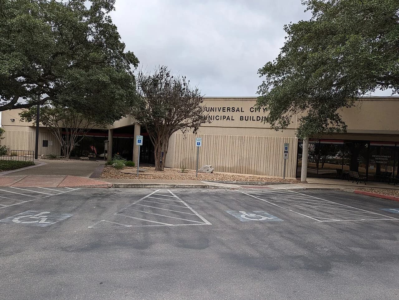 Universal City Municipal Building